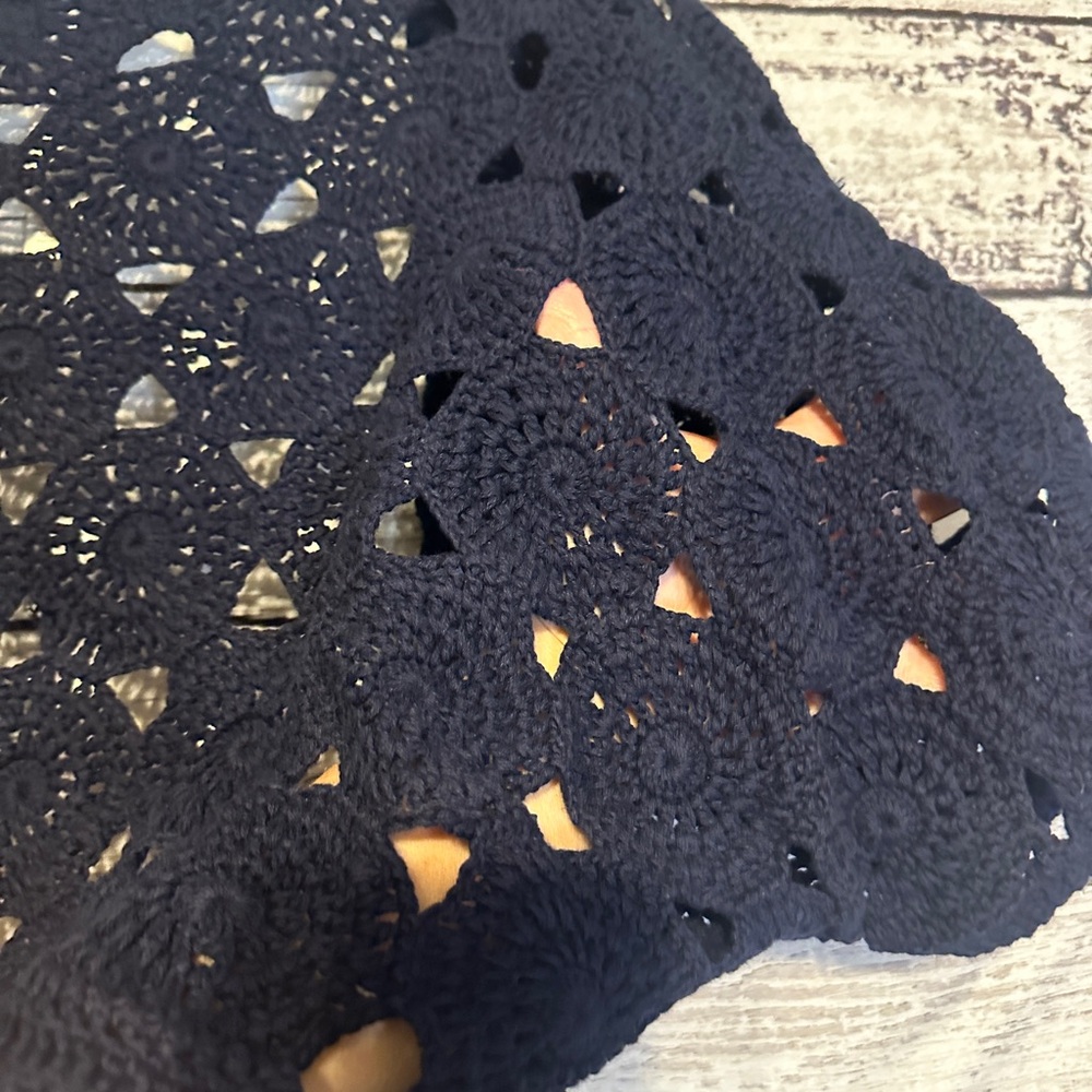 Chico’s Navy Blue Crochet Open Front Cardigan Shrug Size 2 (L) - Picture 4 of 4